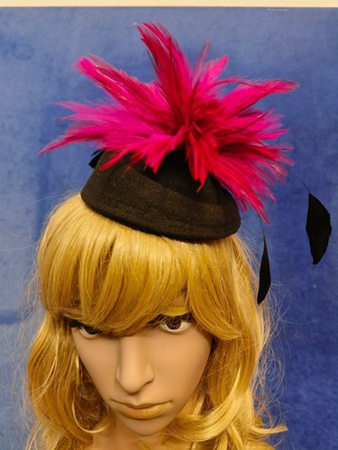 Pink black feather flower - , felt