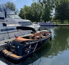 Corsiva 595 Tender Day Boat 2021 Model