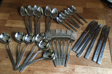 Set Viners 1960/70s Stainless Steel Oneida Pattern Cutlery  30 Pieces