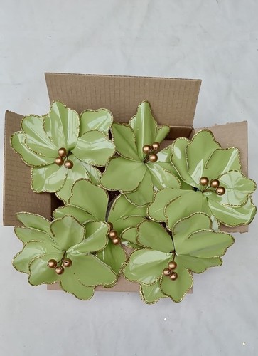 Pale green christmas - green,