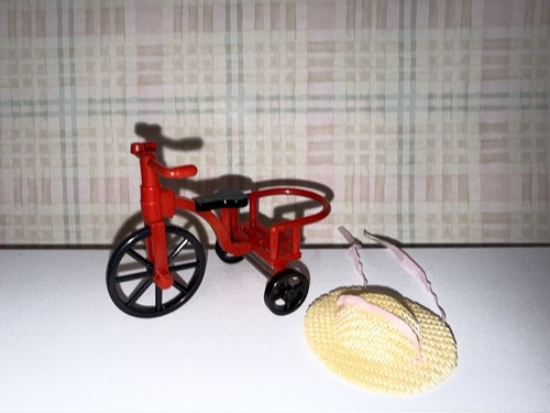 Sylvanian families vintage red - families,