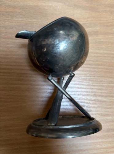 Metal cricket ashtray - cricket,