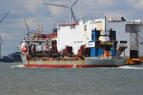 Photo 6x4 suction - suction, dredger