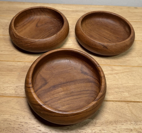 Hand turned teak hard - 3x,