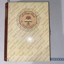 A RECIPE BOOK BY YANKEE CANDLE 12 VOTIVE COLLECTION 2012 RED VELVET WARM SPICE