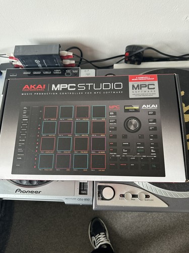 Akai mpc studio music - studio, 2