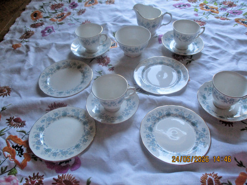 Colclough vintage bone china - vintage,