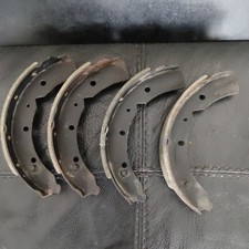 Front brake shoe set - front,
