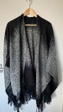 BNWT FATFACE PONCHO CAPE