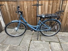 Ladies Small Frame Apollo Metis Hybrid Bicycle