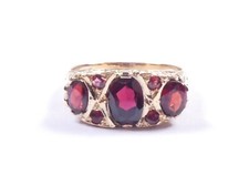 Vintage 9ct Ladies Garnet