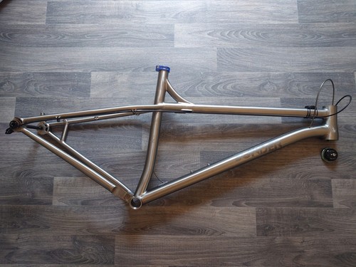 Sonder signal frame v2 - signal,