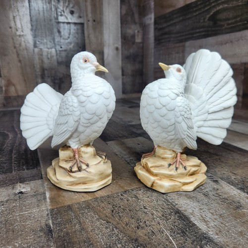 Vintage ethan allen fan - ethan, tail