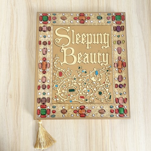 Disney store notebook sleeping - notebook,
