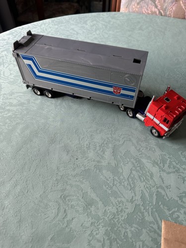 Transformers optimus prime - optimus,