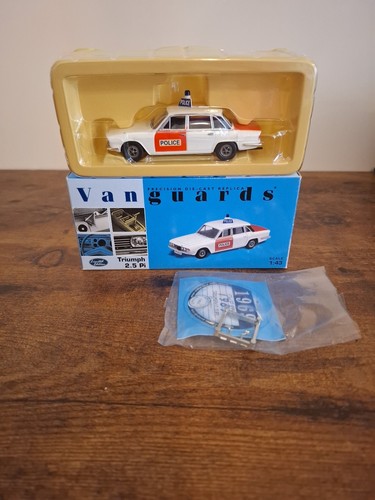 Vanguards va08201 triumph - 1/43,