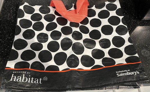 Large sainsbury design - 'sainsbury's,