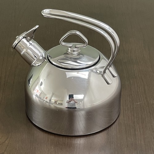 Berndes whistling kettle - whistling,