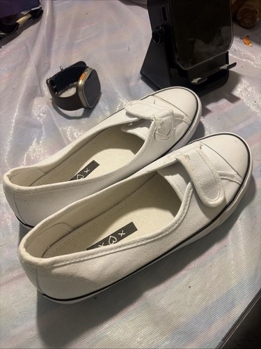 Nwot primark pump action - primark,
