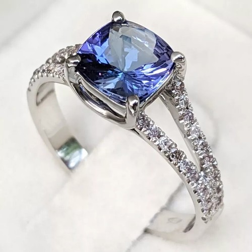 Aaa blue cushion cut - ct,
