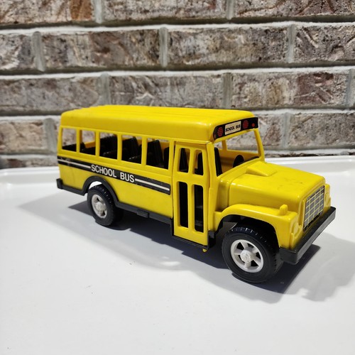 Vintage american plastic toys - american,