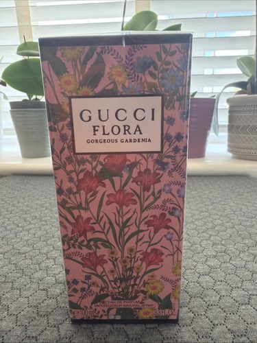 Gucci flora gorgeous gardenia - flora,