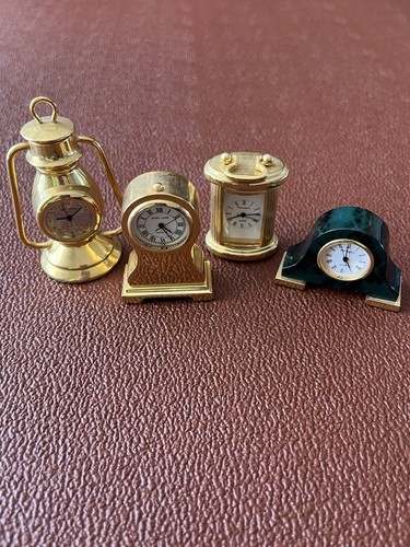 Miniature quartz clocks - miniature,