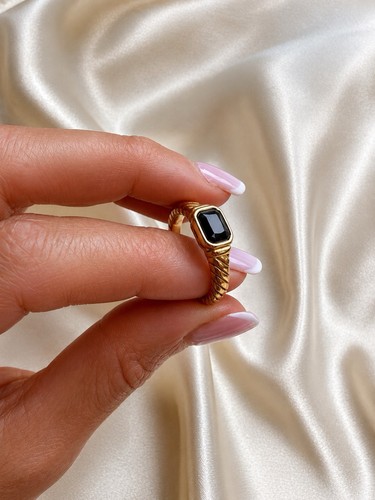 Vintage black onyx signet - vintage,