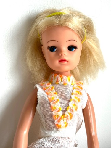 Vintage blonde sindy doll with - vintage,