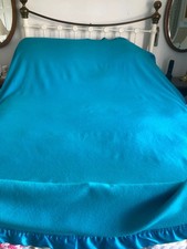 LARGE VINTAGE WOOL BLANKET / THROW.