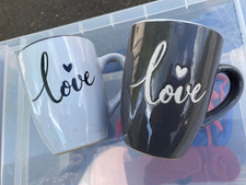 Set of 2 Love Mugs Black &