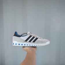 UK 10 - adidas Originals