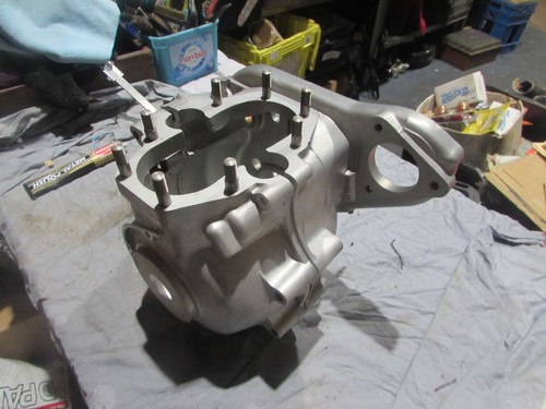 1949 triumph t100 crankcases - triumph,