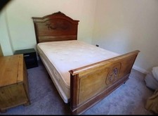 Beautiful unique antique solid oak sleigh bed.  King size, without mattress. 