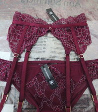 Ann Summers 6 & XS Suspender