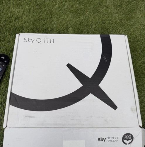 Sky box 1tb model includes - box,