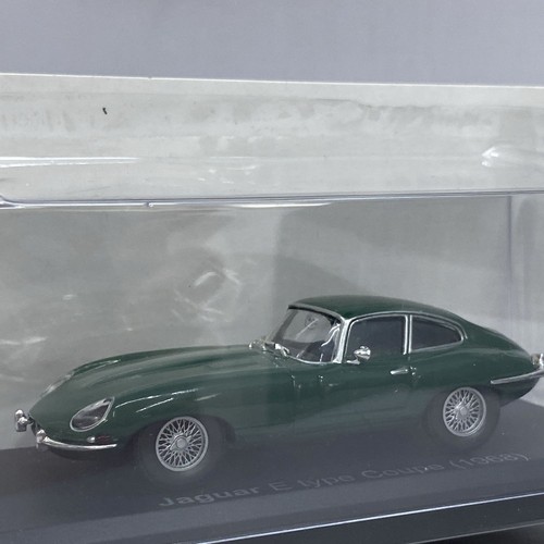 Jaguar type coupe 1968 - type, green