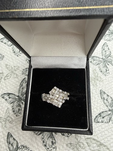 18ct white gold diamond deco - 18ct,