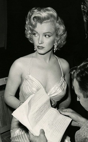 Marilyn monroe dress - monroe, canvas
