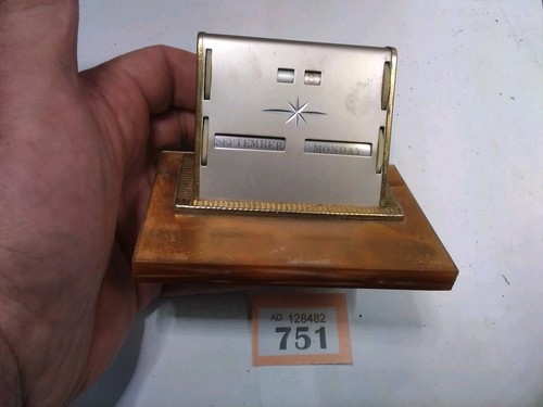 Desktop perpetual calendar - desktop,