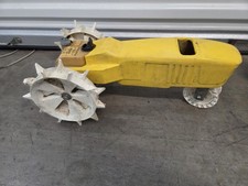 VINTAGE YELLOW HEAVY CAST IRON