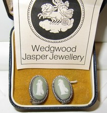 c.1975 Wedgwood Sterling Silver Green Jasper Clip On Earrings,~SIGNED&Boxed