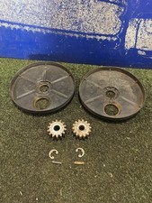 Mcculloch M53 - 625 Petrol Lawn Mower Front Drive Cogs And Backing Plates