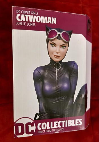 Catwoman statue 1952 5000 - catwoman, –