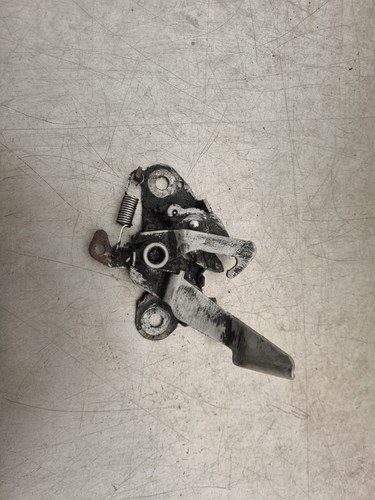 Peugeot 307 bonnet catch 2006 - 307,