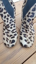 Dolce gabbana pony - &,