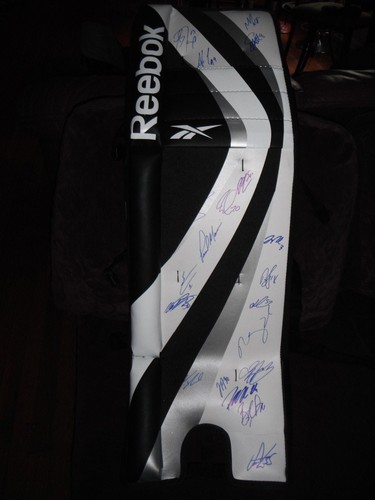 2018 winnipeg jets team signed - team,