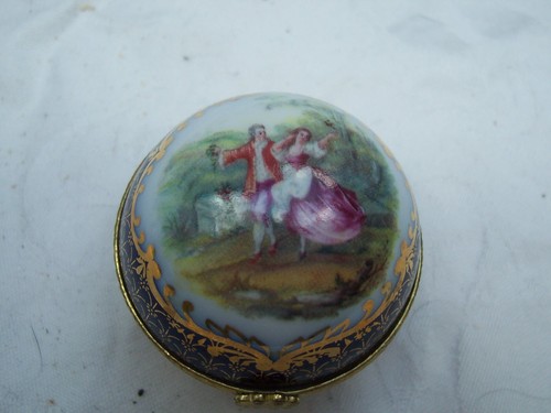 Vintage porcelain round - vintage,