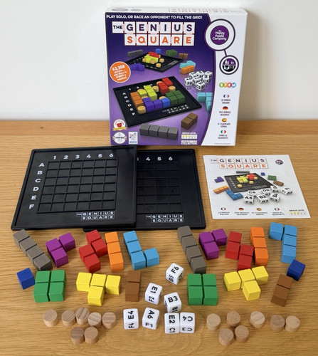 The genius square - square, stem