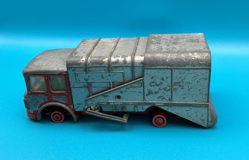 Matchbox cleansing refuse - k-7,